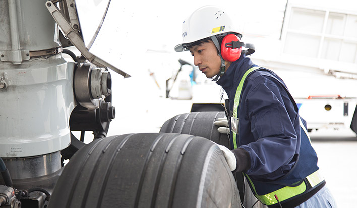 ANA Line Maintenance Technics